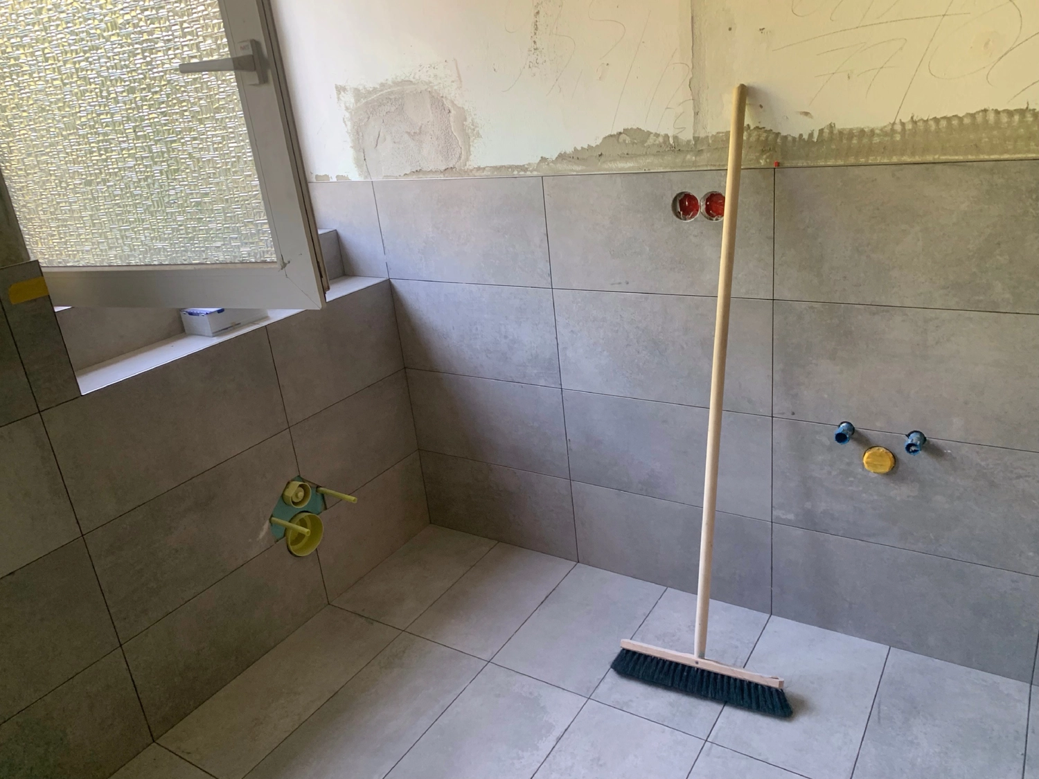 R.S Sicco UG – Wasser- & Brandschadensanierung, Reinigung und Gebäudedienste - Ober weg 4, Frankfurt am Main komplett Sanierung