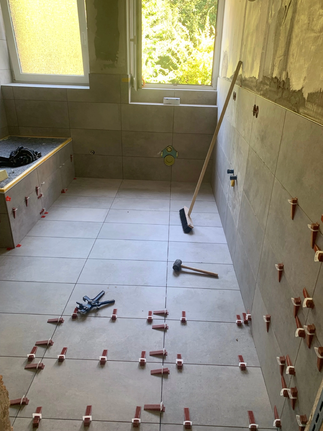 R.S Sicco UG – Wasser- & Brandschadensanierung, Reinigung und Gebäudedienste - Ober weg 4, Frankfurt am Main komplett Sanierung