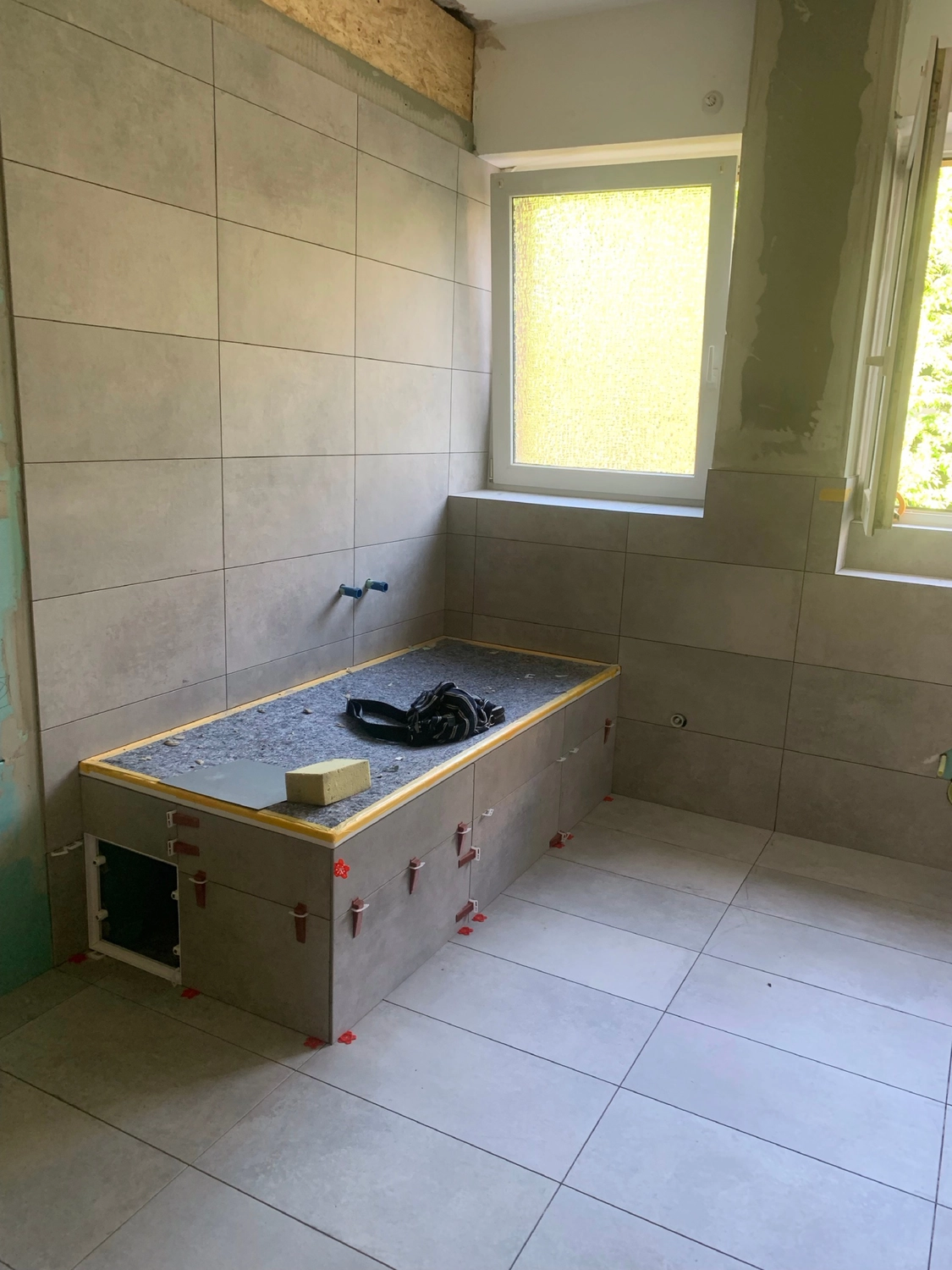 R.S Sicco UG – Wasser- & Brandschadensanierung, Reinigung und Gebäudedienste - Ober weg 4, Frankfurt am Main komplett Sanierung