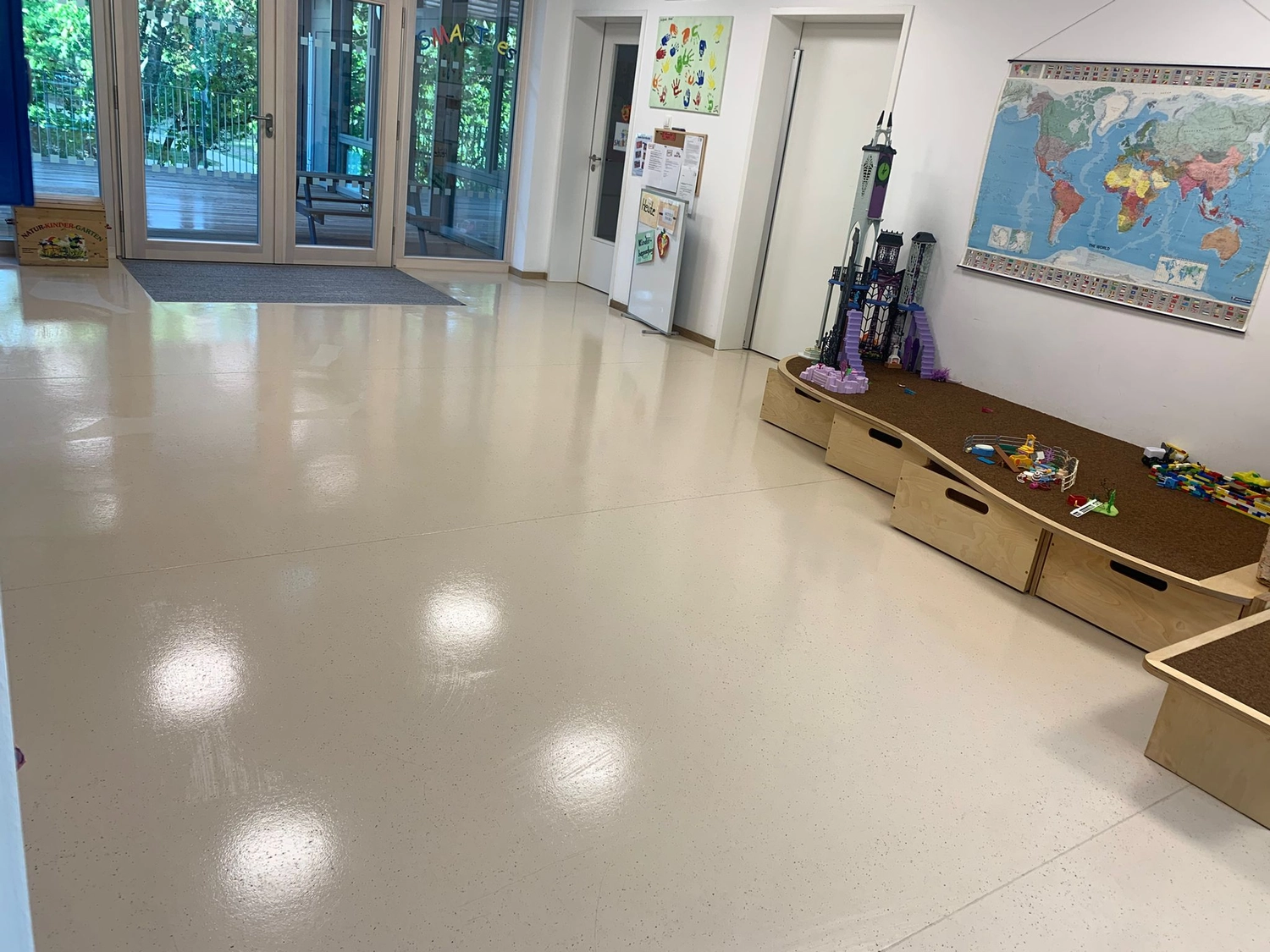 R.S Sicco UG – Wasser- & Brandschadensanierung, Reinigung und Gebäudedienste - Unterhaltsreinigung Kindergartenreinigung