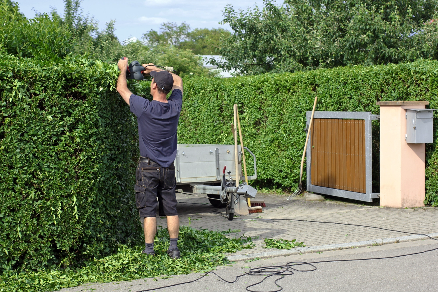 R.S Sicco UG – Wasser- & Brandschadensanierung, Reinigung und Gebäudedienste - Gartenarbeit, Hausmeister