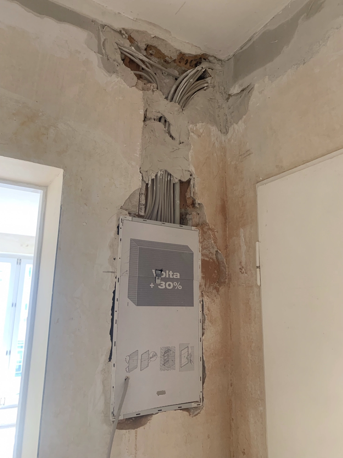 R.S Sicco UG – Wasser- & Brandschadensanierung, Reinigung und Gebäudedienste - Ober weg 4, Frankfurt am Main komplett Sanierung