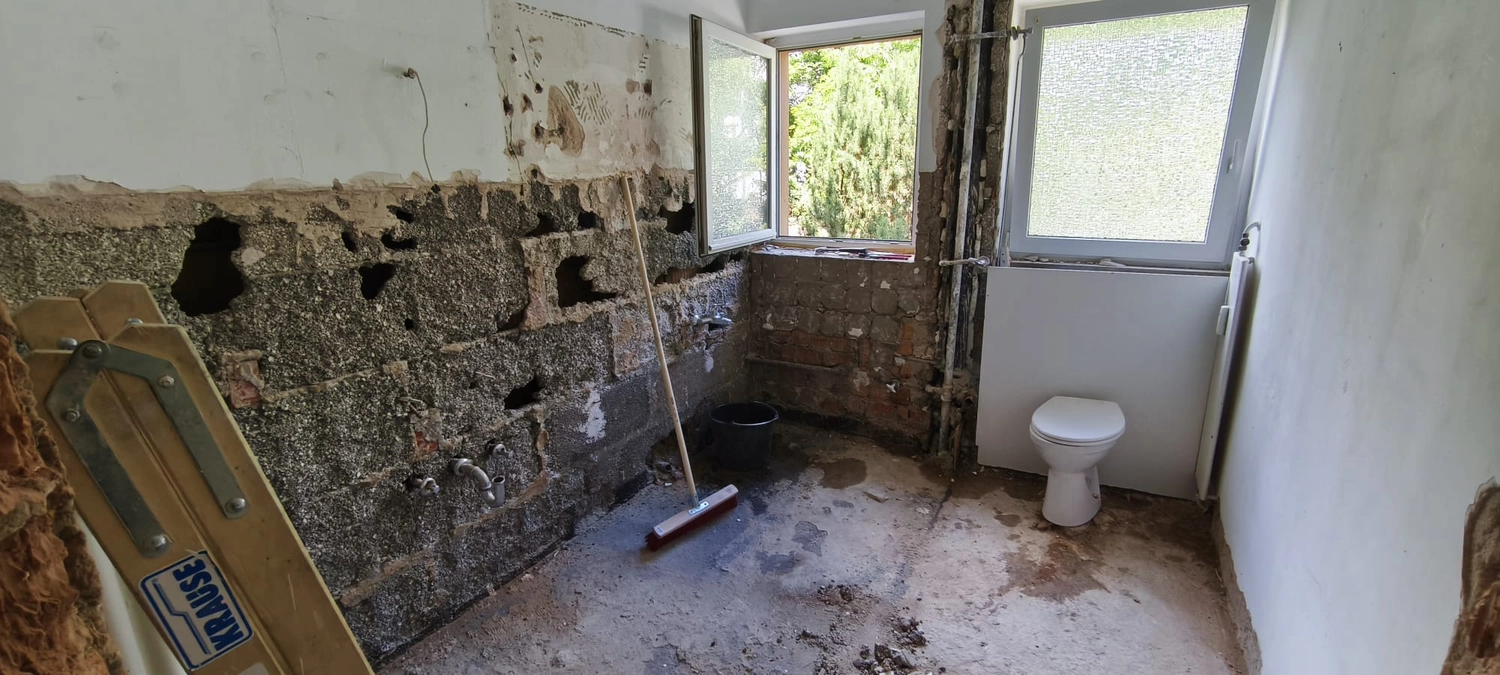 R.S Sicco UG – Wasser- & Brandschadensanierung, Reinigung und Gebäudedienste - Ober weg 4, Frankfurt am Main komplett Sanierung