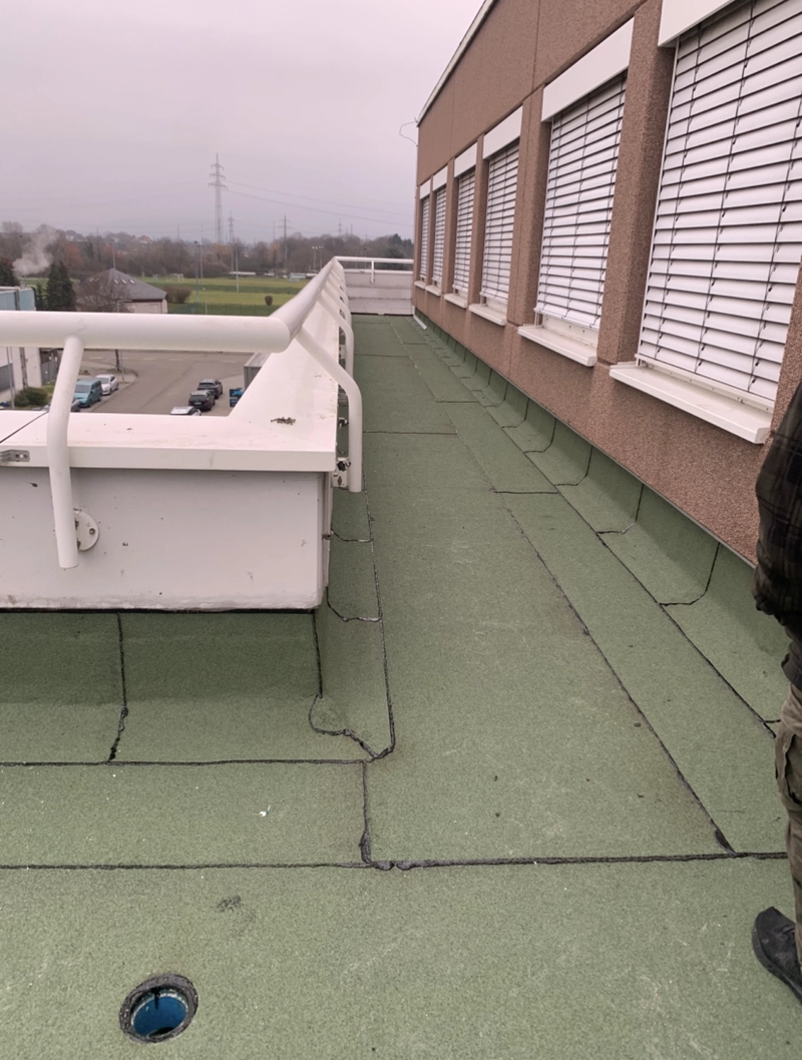 R.S Sicco UG – Wasser- & Brandschadensanierung, Reinigung und Gebäudedienste - Besselstraße 26 Mannheim Balkonsanierung